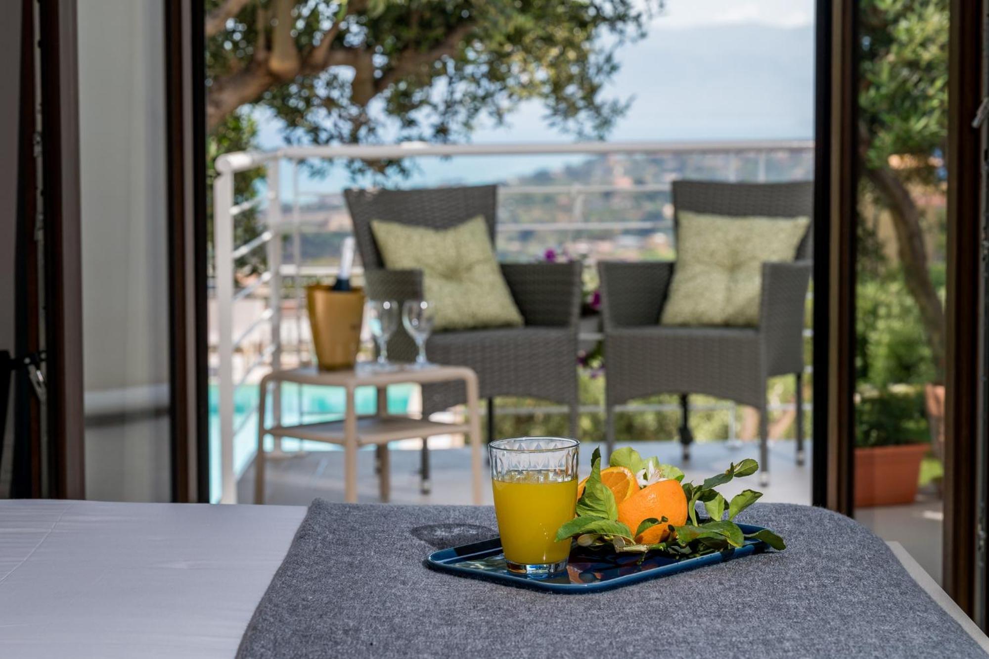 Villa Maria Con Piscina E Vista Mare Castellammare del Golfo Habitación foto